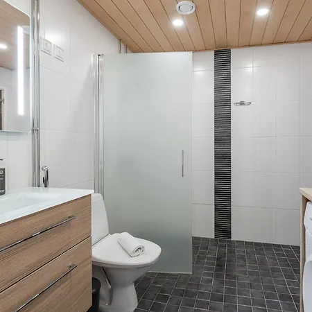 Modern 1br With Sauna, Balcony & Free Parking *