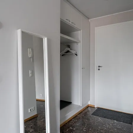 公寓 Modern 1br With Sauna, Balcony & Free Parking *