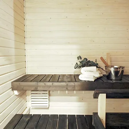 Modern 1br With Sauna, Balcony & Free Parking Apartmán *